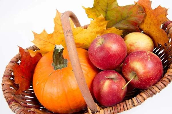 Basket Full Apples Pumpkin Some Maple Leaves White Background — Stock Photo, Image
