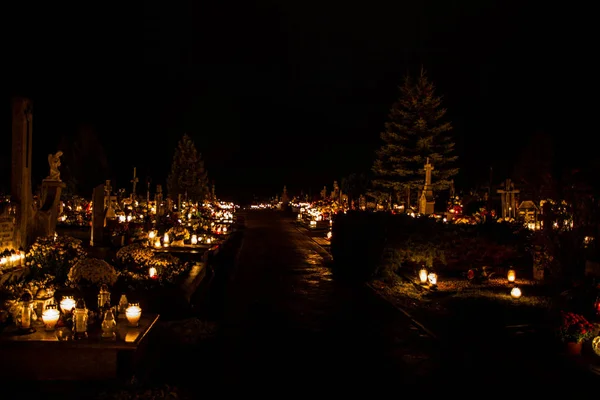 Cimitero Nel Giorno Tutte Anime — Foto Stock