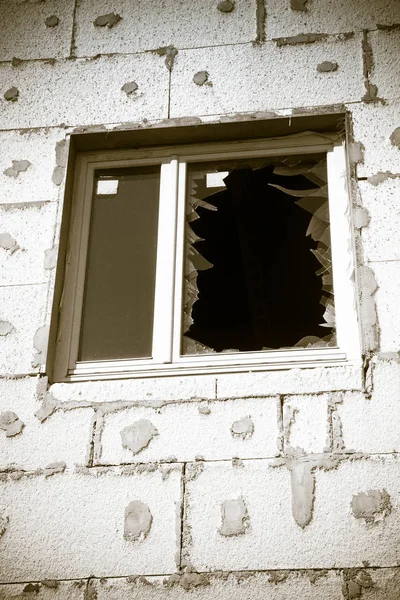 Rikkinäinen Ikkuna Lasinsirpaleet — kuvapankkivalokuva