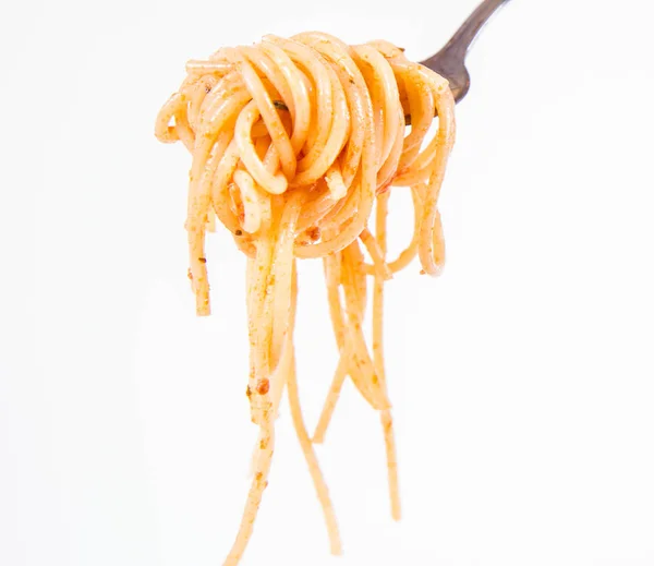 Espaguetis Boloñeses Sobre Tenedor Sobre Fondo Blanco — Foto de Stock