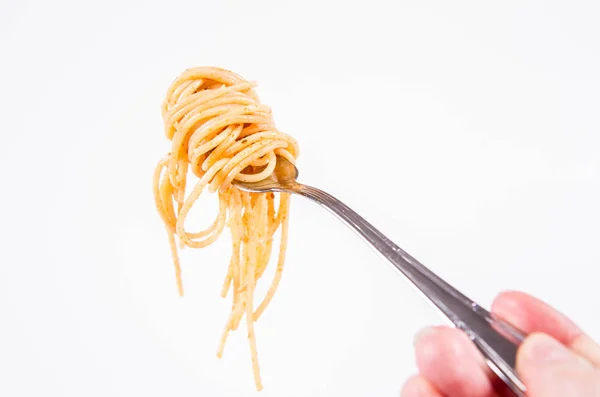 Espaguetis Boloñeses Sobre Tenedor Sobre Fondo Blanco —  Fotos de Stock