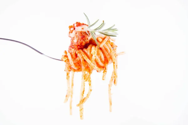 Espaguete Bolonhesa Polvilhada Com Queijo Decorada Com Galho Alecrim Garfo — Fotografia de Stock