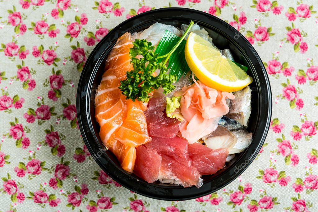 Japanese food Mix Sashimi Chirashi Rice Bowl — Stock Photo © ilolab ...