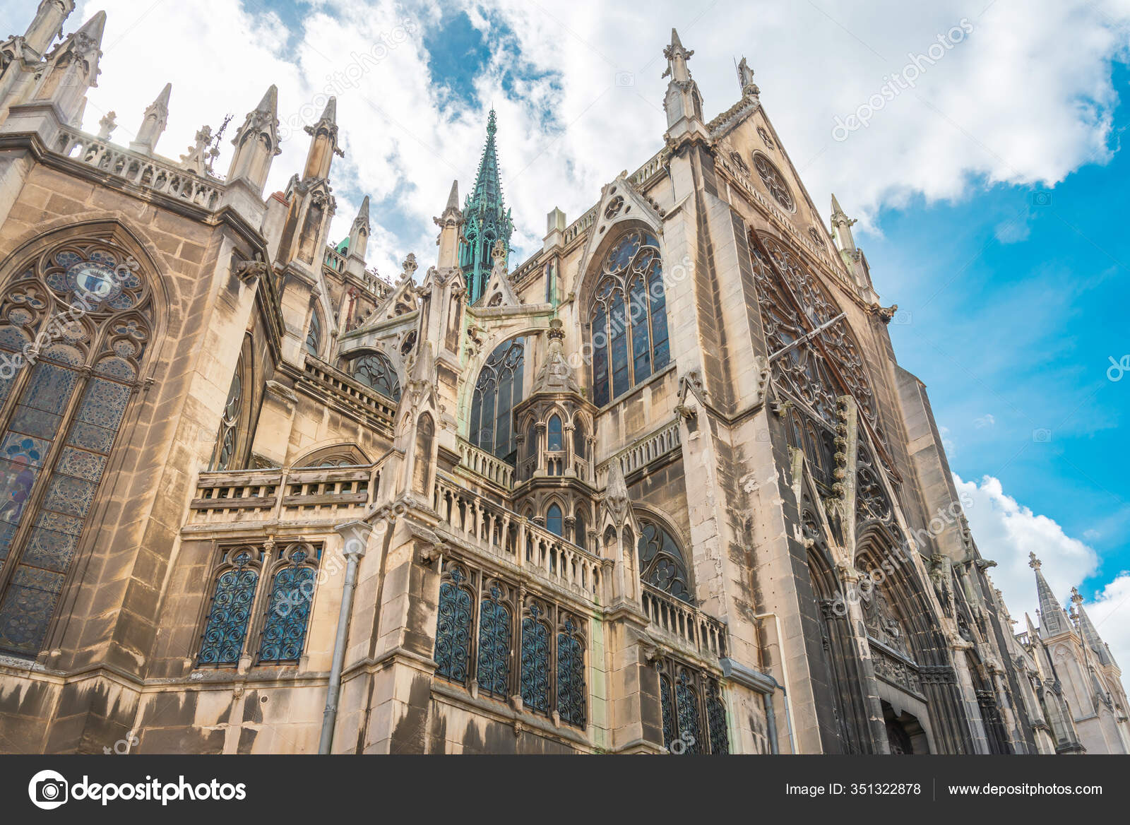 フランスナンシー大聖堂写真素材 ロイヤリティフリーフランスナンシー大聖堂画像 Depositphotos