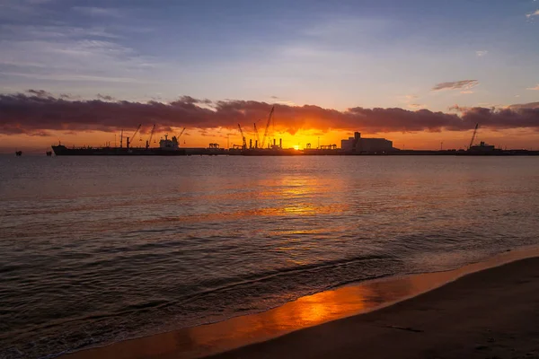 Toamasina bağlantı noktası Sunrise