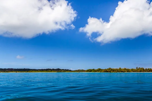 Küste und Wolken — Stockfoto