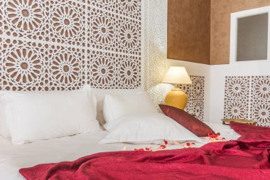Güzel otel yatak odası