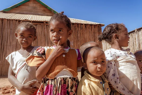 Crianças de aldeia tribal — Fotografia de Stock