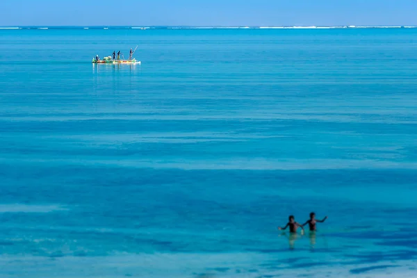 Madagaskarlı balıkçılar balıkçılık sahne — Stok fotoğraf