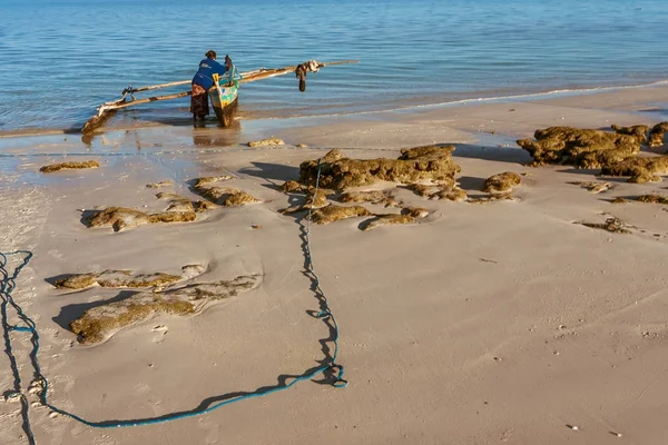 Fishing scene of Malagasy fishermen — Stock Photo, Image