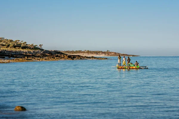 Escena de pesca de pescadores malgaches —  Fotos de Stock
