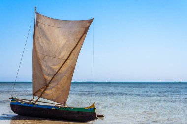 Madagaskar Outrigger Kano