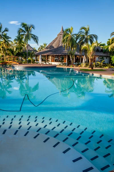 Tropical swimming pool — Stock Photo, Image