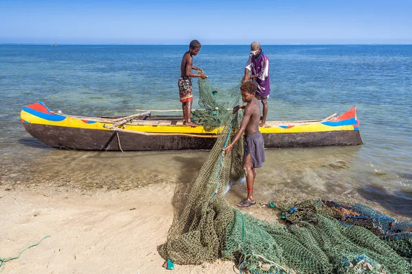 Fishing scene in Madagascar — Stock Photo, Image