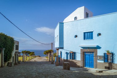 Fenike mezarlığı.