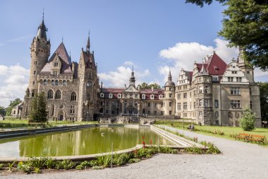 Görünüm Moszna Castle - Polonya, Avrupa.