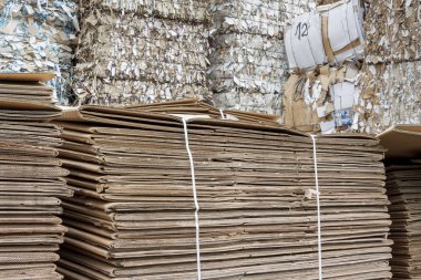 atık geri dönüşüm kağıt.