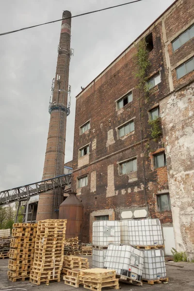 Exterior de fábrica de papel - Polónia — Fotografia de Stock