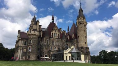 Moszna Kalesi - Polonya.