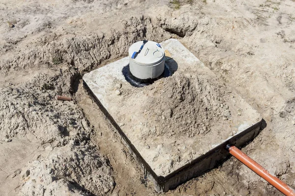 Nieuwe betonnen septische tank — Stockfoto