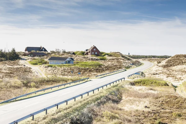 Ahşap evler Holmsland Klit - Danimarka. — Stok fotoğraf