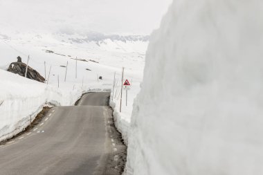 Yol için Norveç'te en yüksek geçiş.