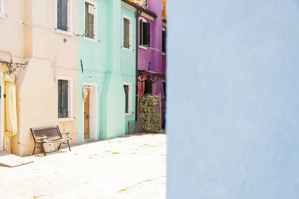 Case colorate a Burano — Foto Stock