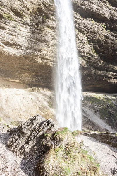 Cascada de Pericnik en Eslovenia . — Foto de Stock