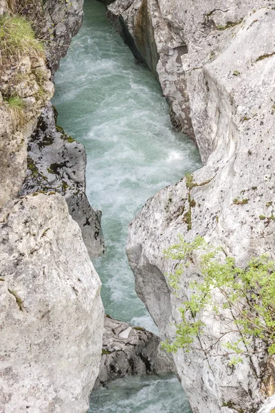 Velika Korita vid floden Soce - Slovenien. — Stockfoto