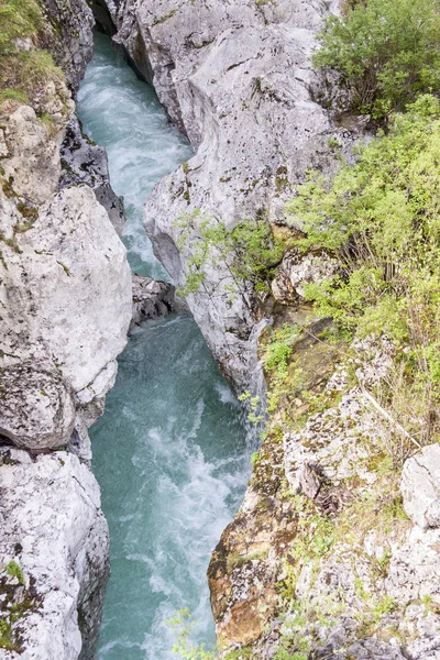 Velika Korita vid floden Soce - Slovenien. — Stockfoto