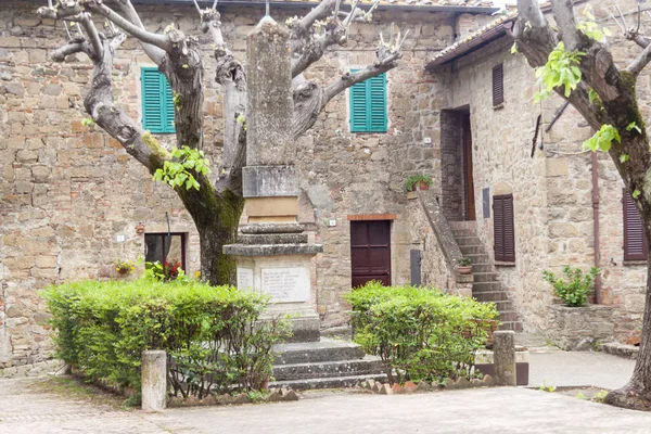 Kamienna stara wioska Toskanii - Monticchiello. — Zdjęcie stockowe