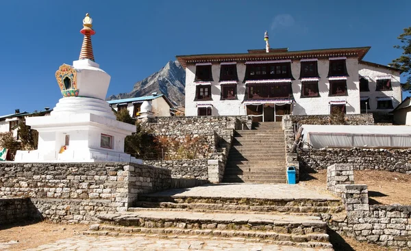 Tengboche klasztor z stupa — Zdjęcie stockowe