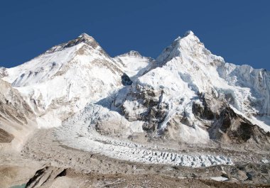 Everest Dağı, Lhotse ve nuptse güzel görünümünü