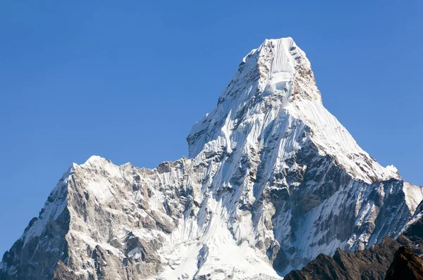 Ama dablam - cesta na everest základní tábor — Stock fotografie