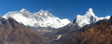 Panoramik görünümü Ama Dablam Everest Dağı, Lhotse ve