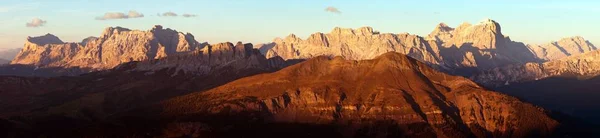 Gruppo di Tofana or Tofane Grupe, alps dolomites — 스톡 사진