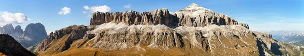 蝶鞍集团和教委会峰，意大利多洛米蒂山 — 图库照片