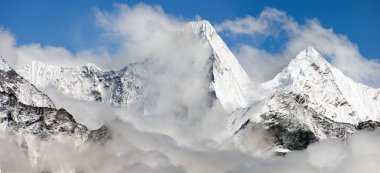 Malangphulang, herhangi bir zamanda yol ana kampta, Nepal
