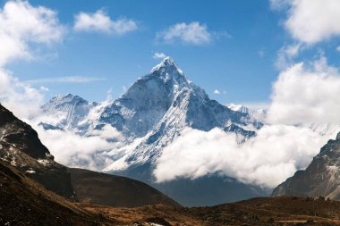 Görünümünü Ama Dablam Everest saha kampı giderken