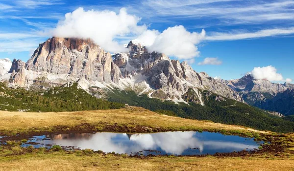 Vista desde el passo Giau, Tofana o Le Tofane Gruppe — Foto de Stock