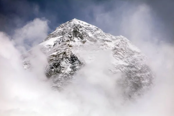 Pemandangan puncak Gunung Everest dari Kala Patthar — Stok Foto