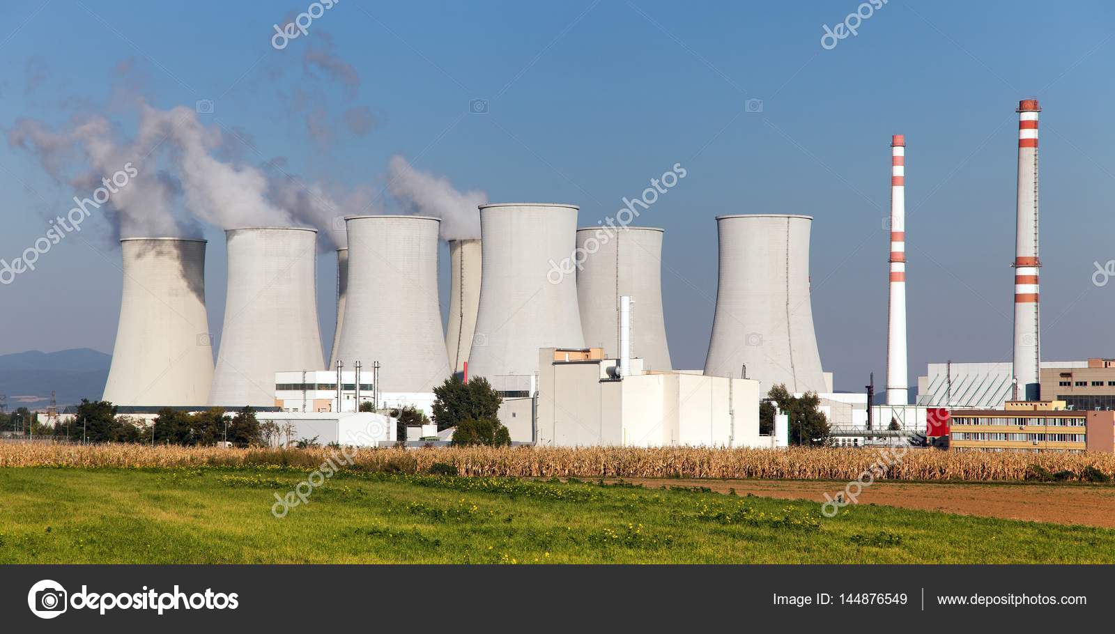 градирни лаэс. аэс богунице. графитовые стержни в ядерном реакторе. охлаждение аэс. охлаждение аэс.