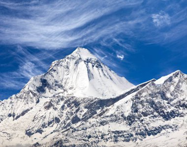 Mount Dhaulagiri, Thorung La geçidi görünümünden