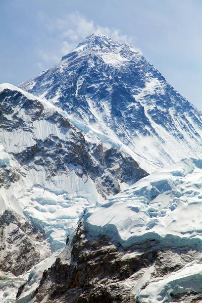 View of top of Mount Everest from Kala Patthar — Stock Photo, Image
