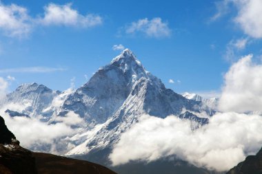 Görünümünü Ama Dablam Everest saha kampı giderken
