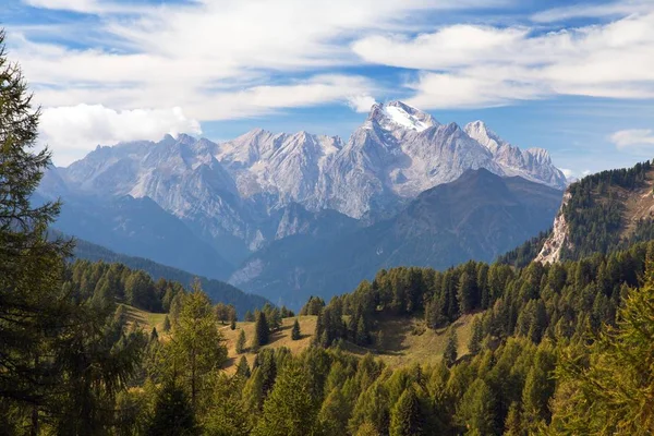 Marmolada, o monte mais alto das montanhas Dolomitas — Fotografia de Stock