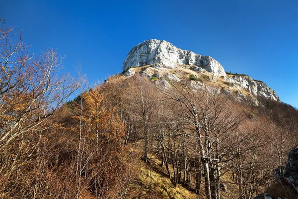 Monte Klak, vista outonal das montanhas Mala Fatra — Fotografia de Stock