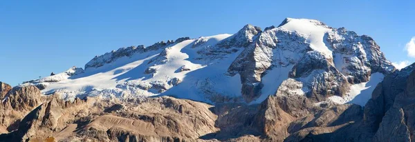 多洛米蒂山的山，最高 Marmolada — 图库照片