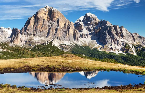 Vista desde el passo Giau, Tofana, Tofano o Le Tofane Gruppe — Foto de Stock