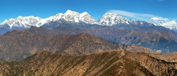 Çingene pik üzerinden himalaya aralığının panoramik görünüm